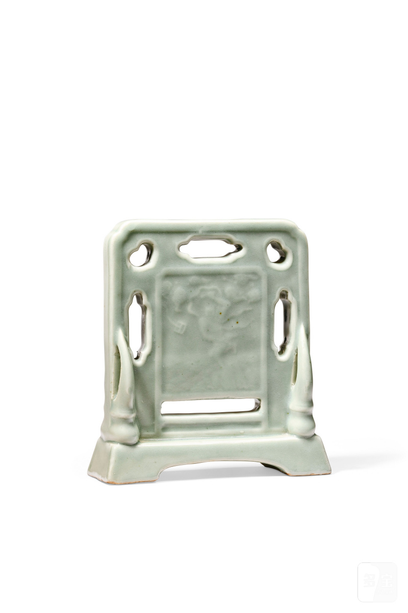 ÉCRAN DE TABLE EN PORCELAINE CÉLADON LONGQUAN À DÉCOR DE KUIXING  CHINE, DYNASTIE MING, XVIE-XVIIE SIÈCLE - 图4